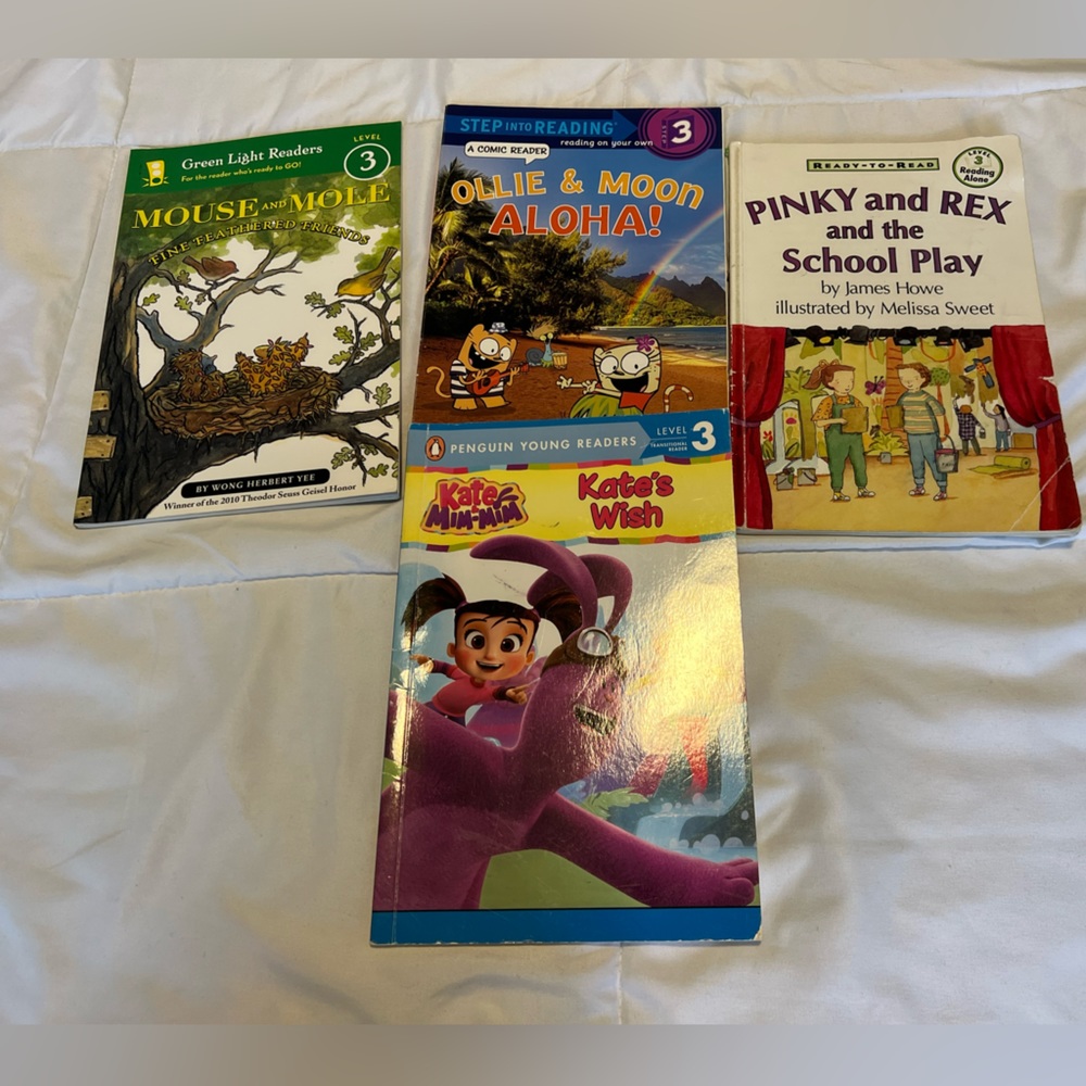 Kids Level 3 Reading Books 4 in set